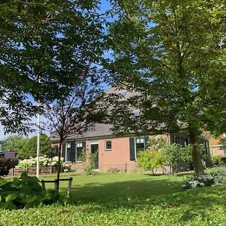 Gastenverblijf Eenigenburg דירה